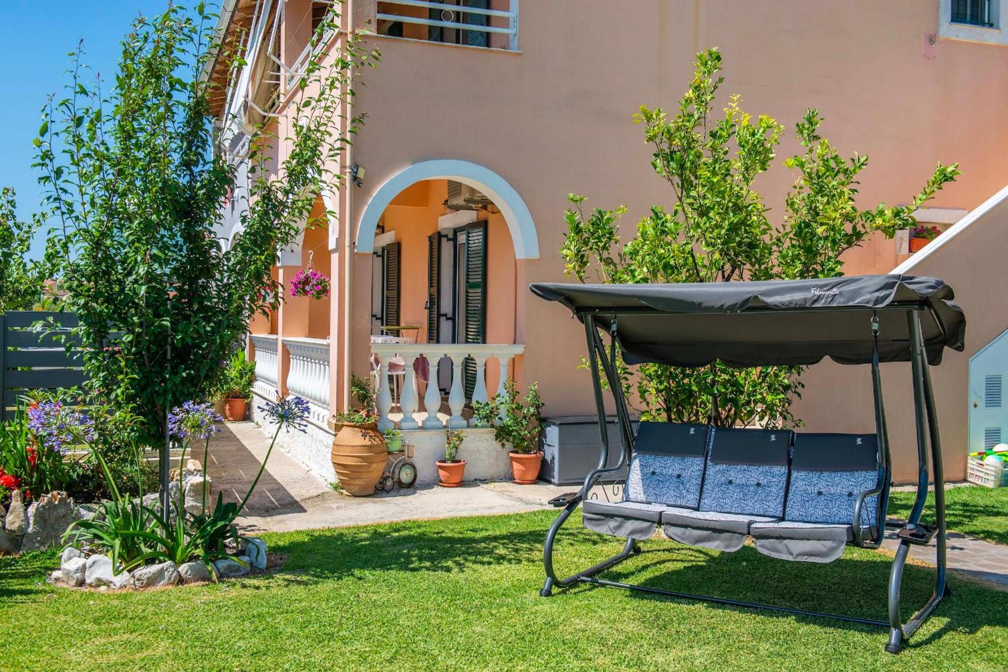 Zoe Boutique Apartment Acharavi  Exterior photo